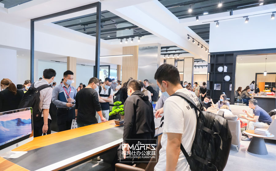 尚坤大班臺(tái)